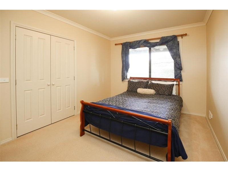 8 Wadsworth Drive, Gol Gol NSW 2738