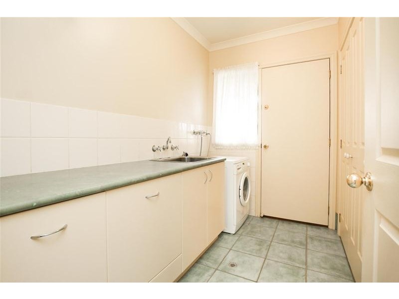 8 Wadsworth Drive, Gol Gol NSW 2738