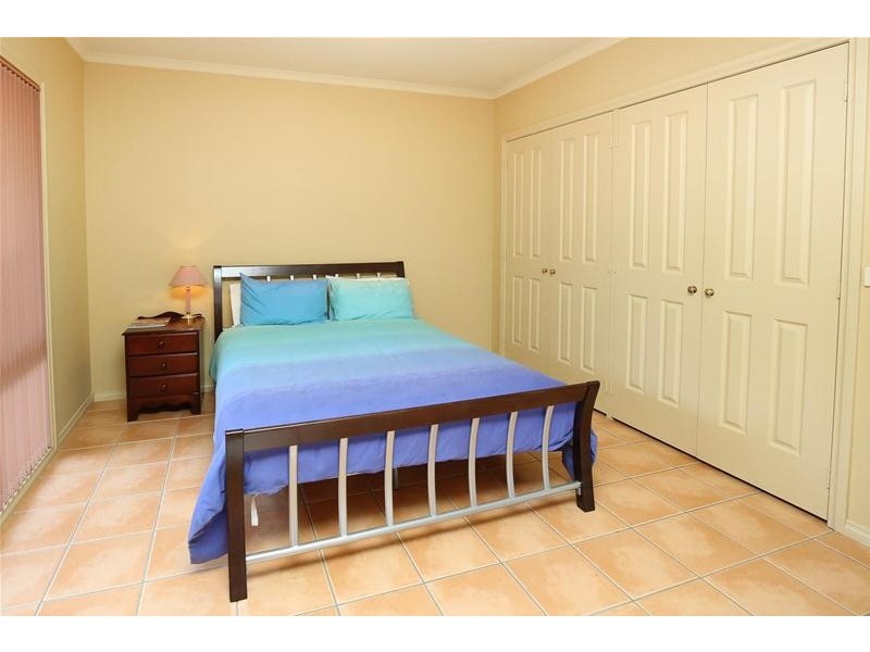 8 Wadsworth Drive, Gol Gol NSW 2738