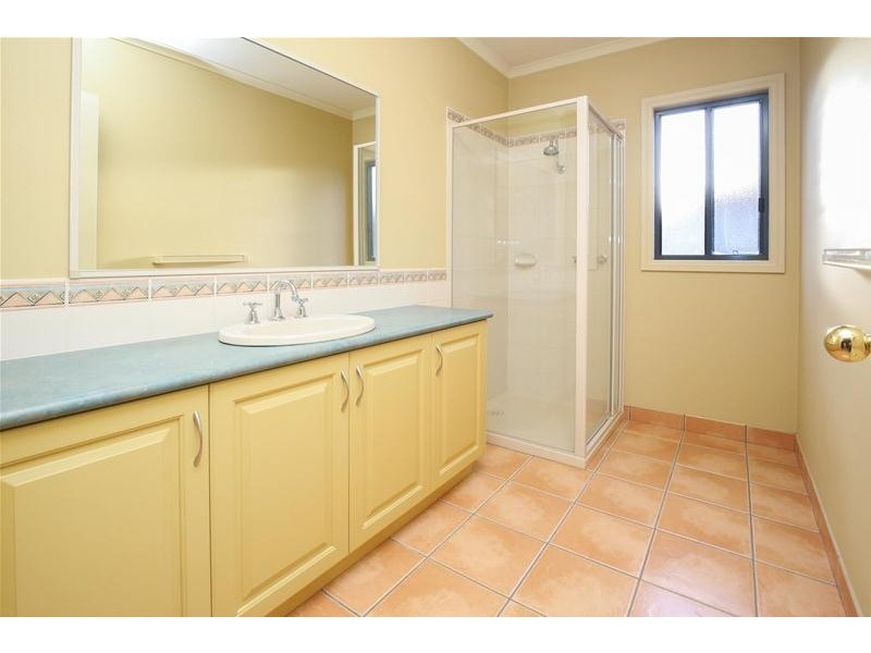 8 Wadsworth Drive, Gol Gol NSW 2738