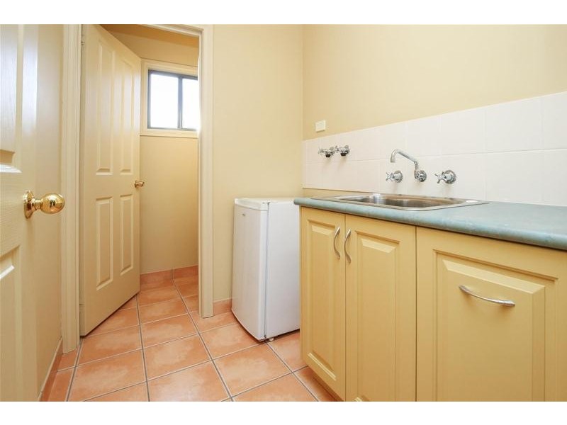 8 Wadsworth Drive, Gol Gol NSW 2738