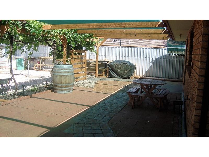 6 Zhoe Court, Mildura VIC 3500