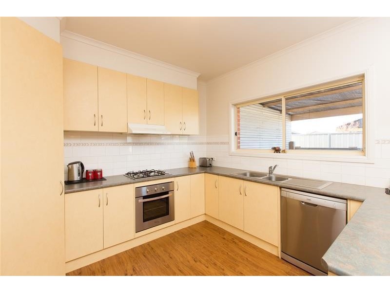 4 Lancaster Court, Mildura VIC 3500