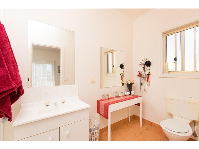 4 Lancaster Court, Mildura VIC 3500