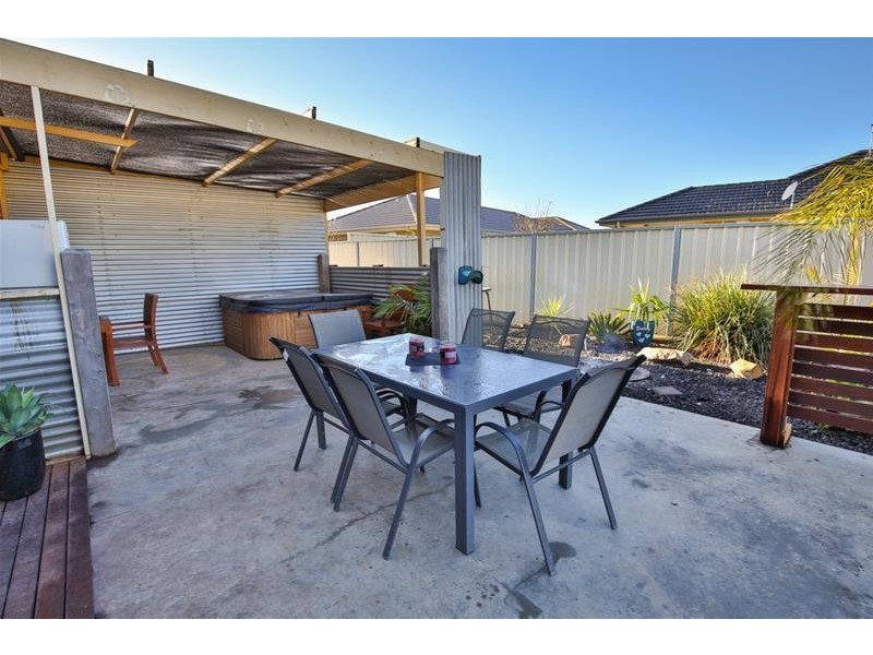 4 Lancaster Court, Mildura VIC 3500