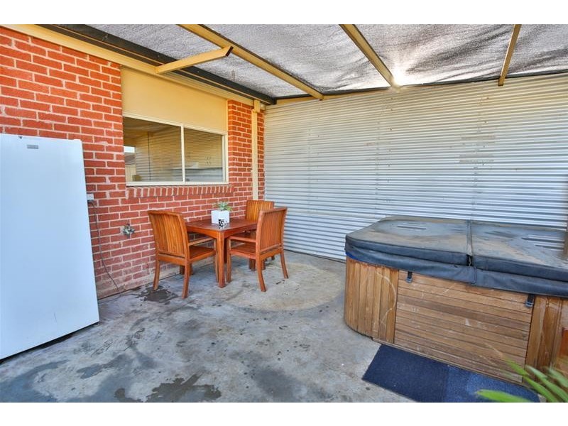 4 Lancaster Court, Mildura VIC 3500