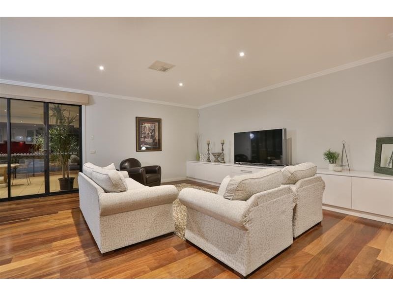 8 Grandview Way, Mildura VIC 3500