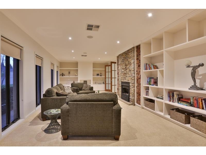 8 Grandview Way, Mildura VIC 3500