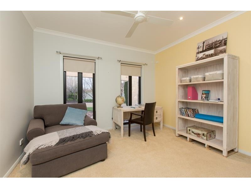 8 Grandview Way, Mildura VIC 3500