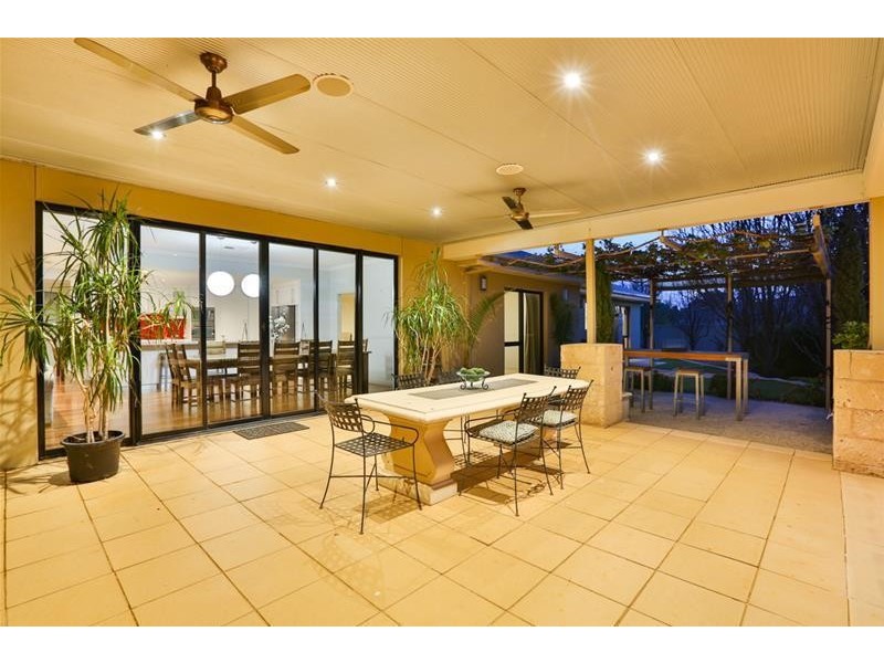 8 Grandview Way, Mildura VIC 3500