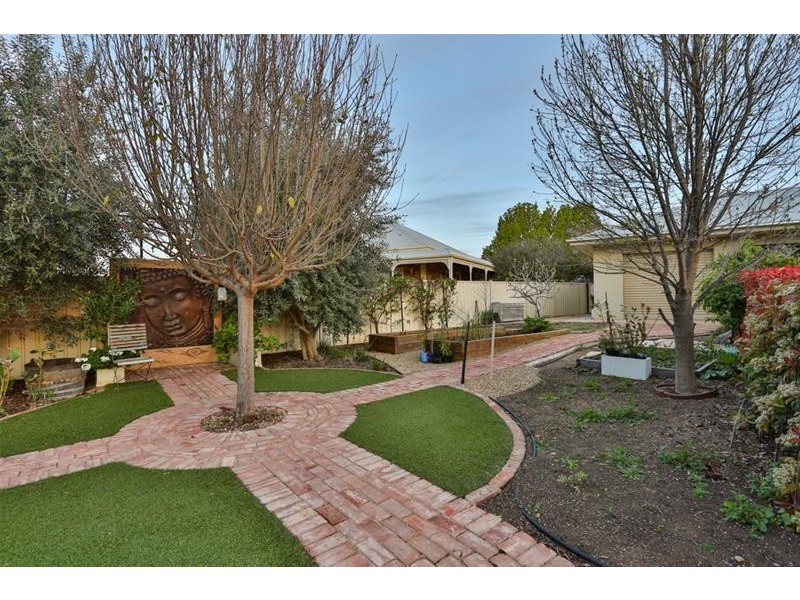 8 Grandview Way, Mildura VIC 3500
