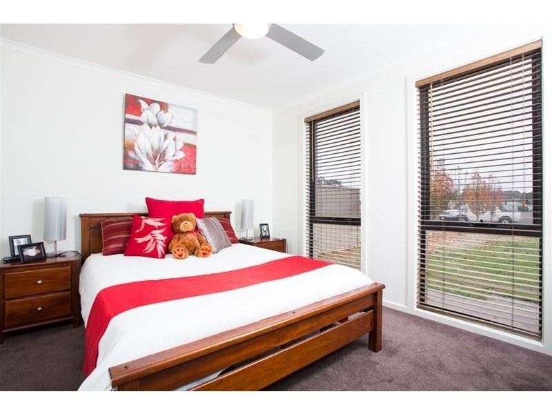 10 Garrett Court, Birdwoodton VIC 3505