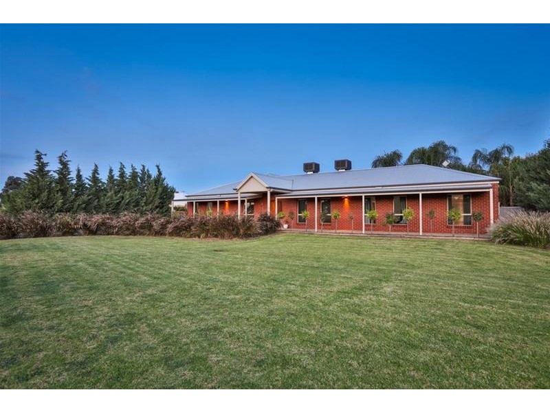 7 Garrett Court, Birdwoodton VIC 3505