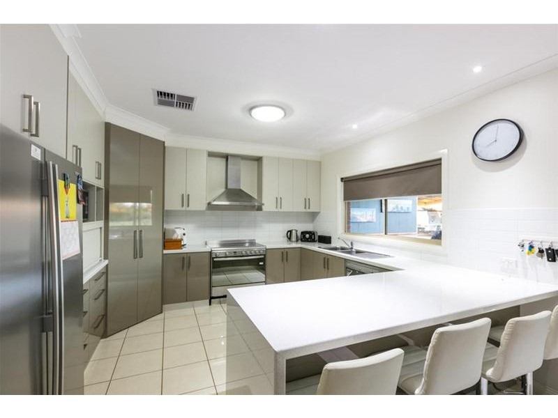 7 Garrett Court, Birdwoodton VIC 3505