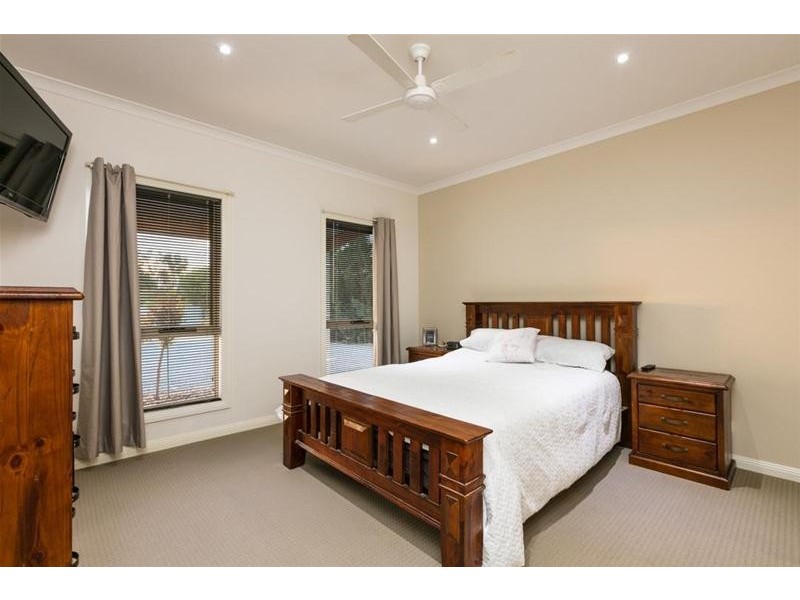 7 Garrett Court, Birdwoodton VIC 3505