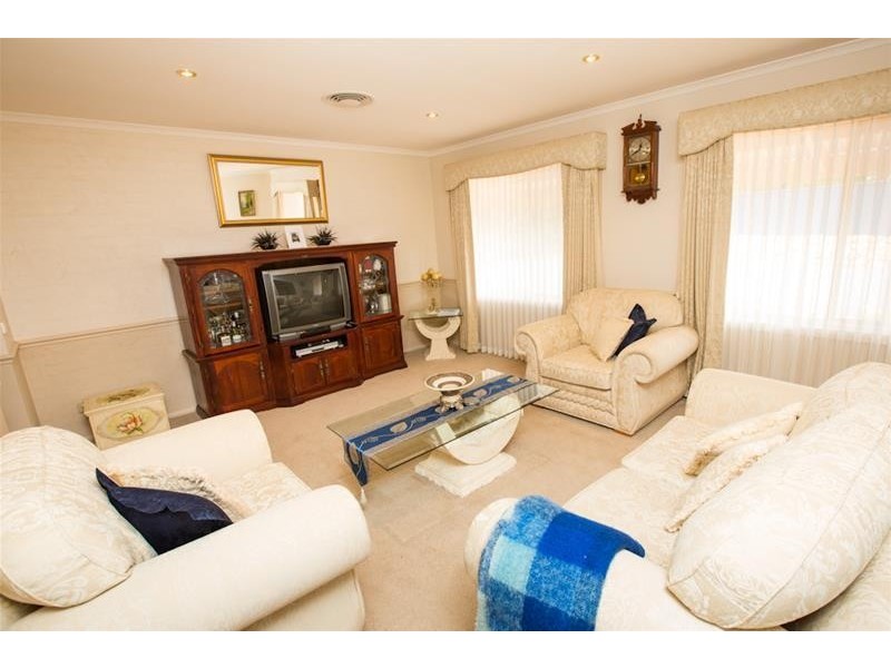 15 Riverview Rise, Gol Gol NSW 2738