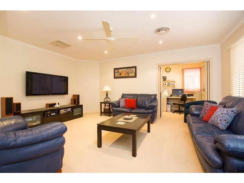 15 Riverview Rise, Gol Gol NSW 2738