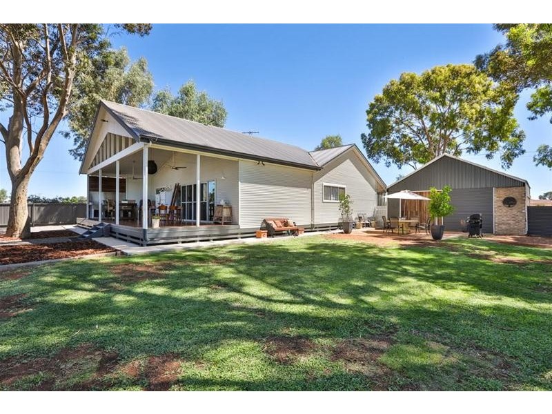 146-148 Irymple Avenue, Nichols Point VIC 3501