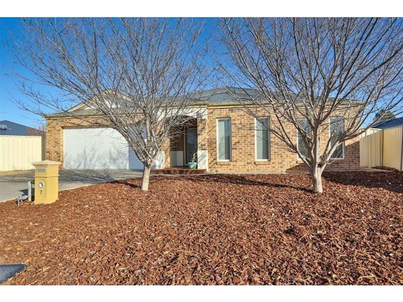 7 Essex Court, Mildura VIC 3500
