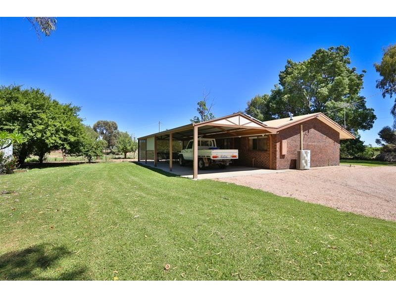 6 Dickies Road, Birdwoodton VIC 3505