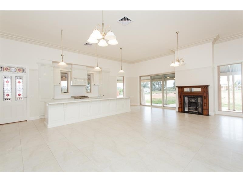 209 West Road, Buronga NSW 2739