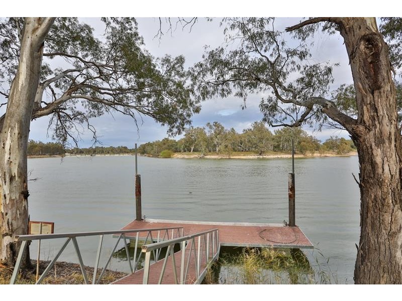 209 West Road, Buronga NSW 2739