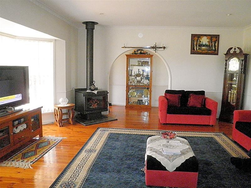 73 Walnut Avenue, Mildura VIC 3500