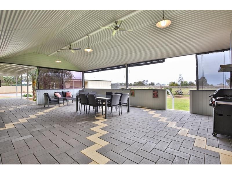 2988 Eleventh Street, Nichols Point VIC 3501