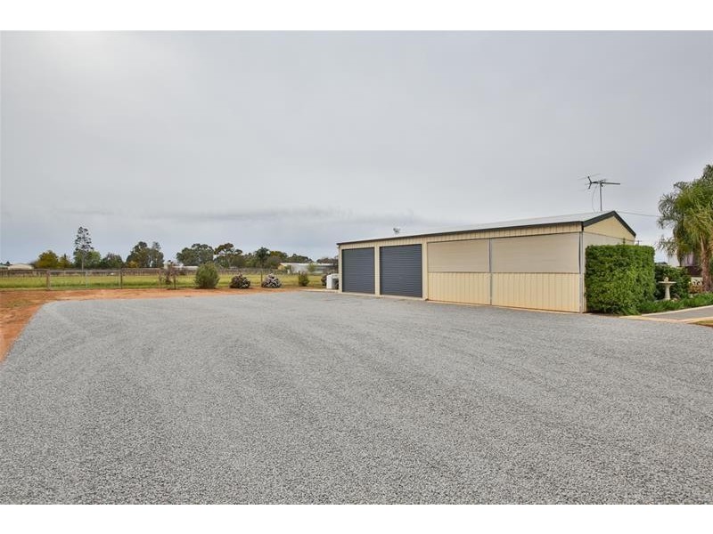 2988 Eleventh Street, Nichols Point VIC 3501