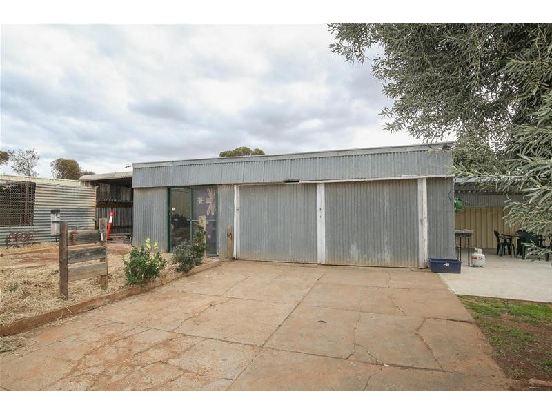 12 Chaffey Street, Merbein VIC 3505