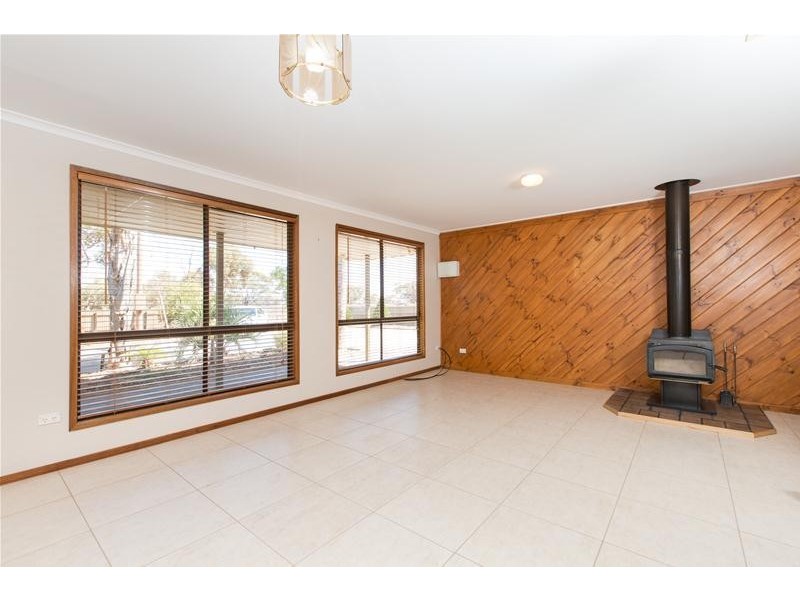 213 Oak Avenue, Mildura South VIC 3501