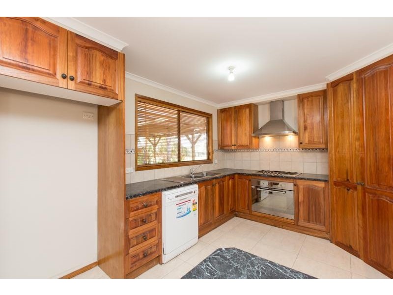 213 Oak Avenue, Mildura South VIC 3501