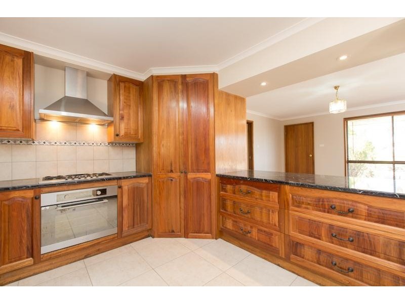 213 Oak Avenue, Mildura South VIC 3501