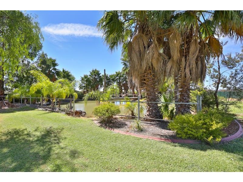 213 Oak Avenue, Mildura South VIC 3501
