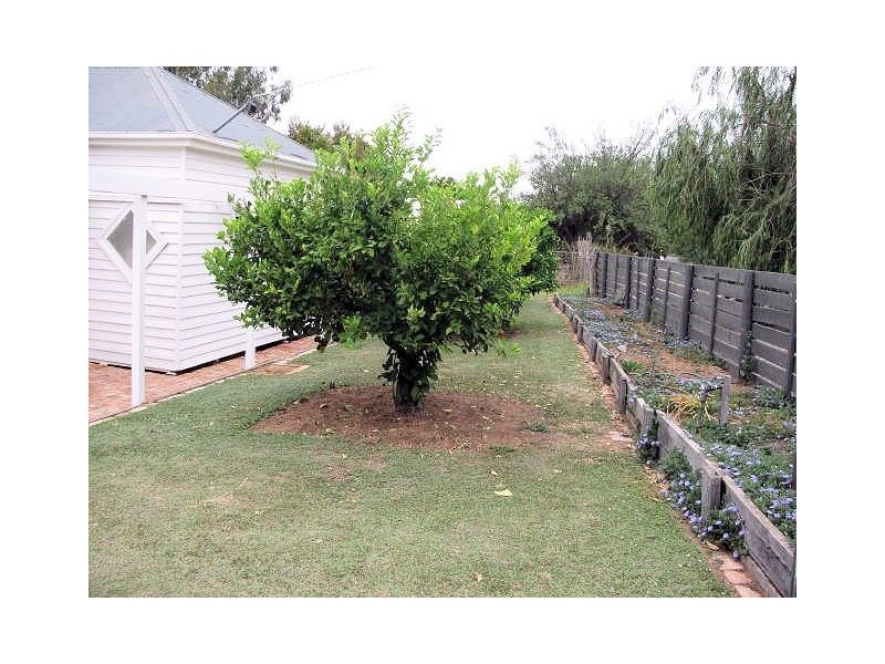 16A Cureton  Avenue, Mildura VIC 3500