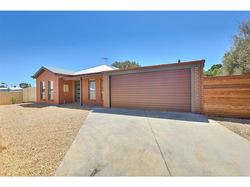 2/43 Betty Krake Drive, Red Cliffs VIC 3496