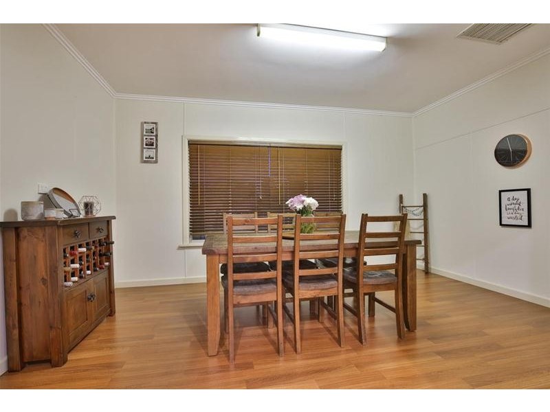 393 Koorlong Avenue, Irymple VIC 3498