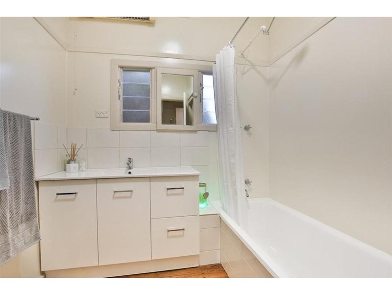 393 Koorlong Avenue, Irymple VIC 3498