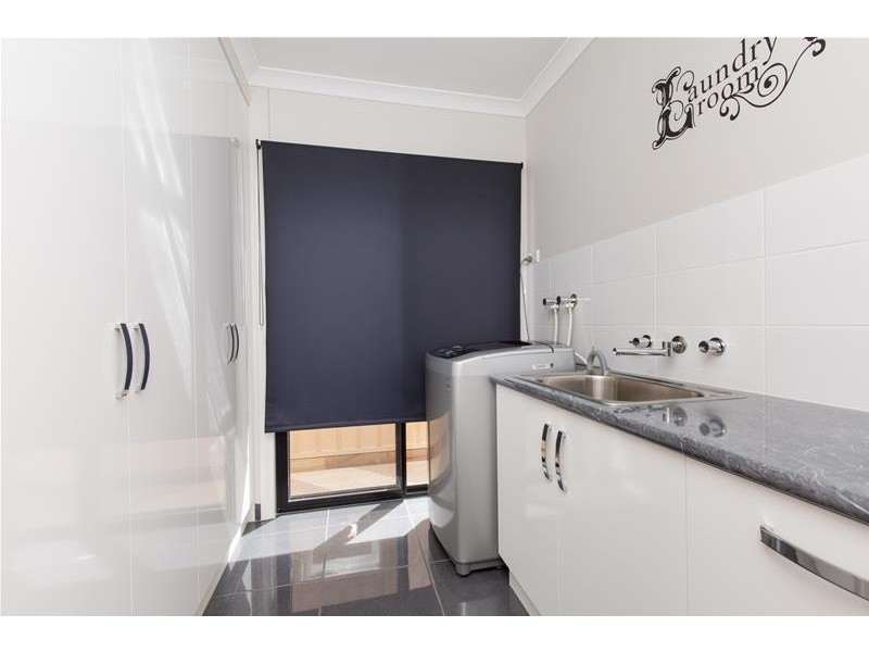 27 Palm Springs Drive, Mildura VIC 3500