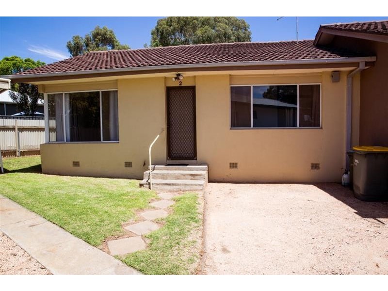 2/10 Cameron Avenue, Mildura VIC 3500