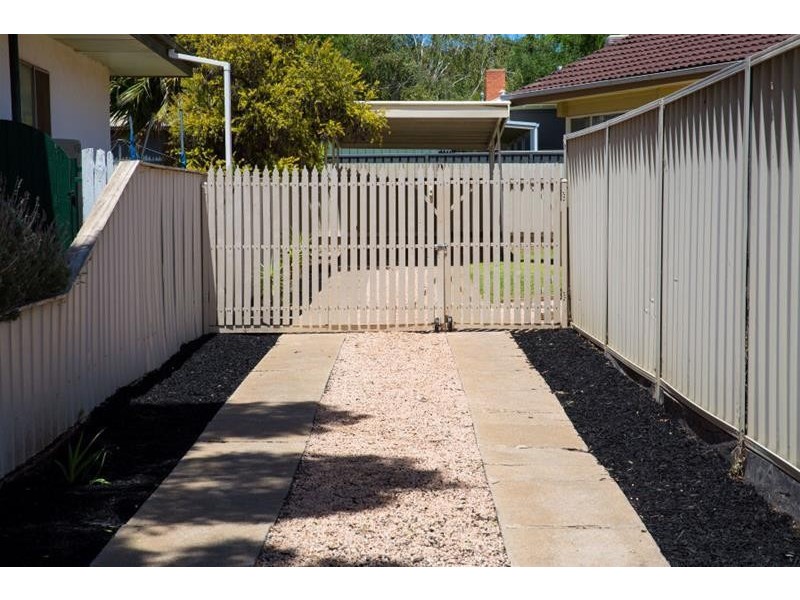 2/10 Cameron Avenue, Mildura VIC 3500