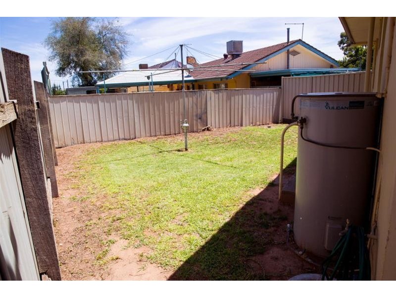 2/10 Cameron Avenue, Mildura VIC 3500