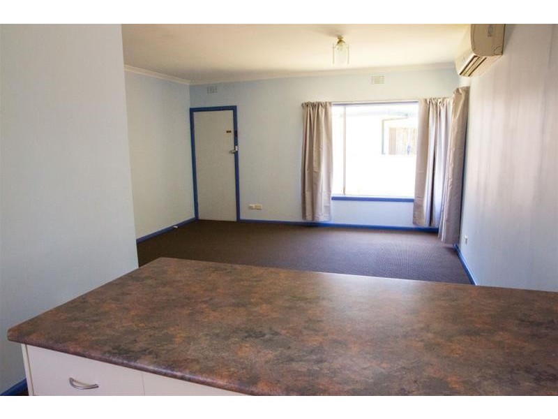 2/10 Cameron Avenue, Mildura VIC 3500