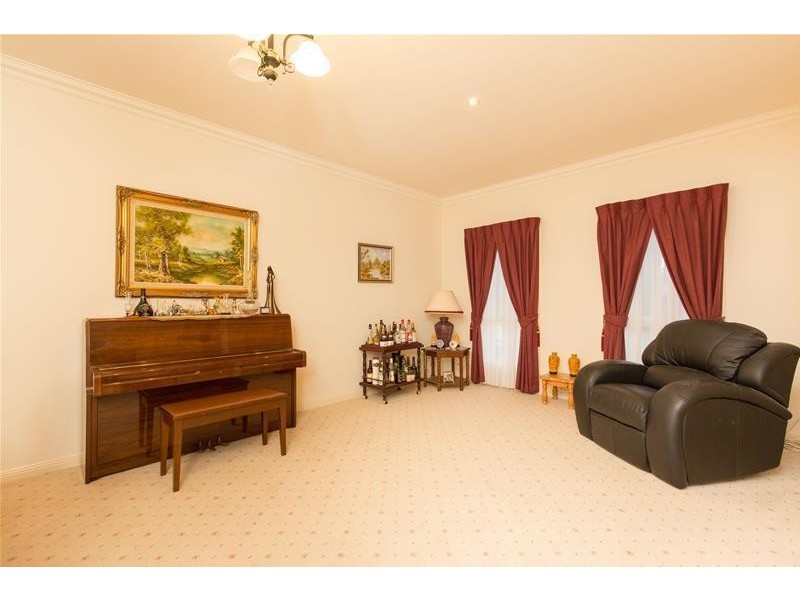 13 Burnside Way, Mildura VIC 3500