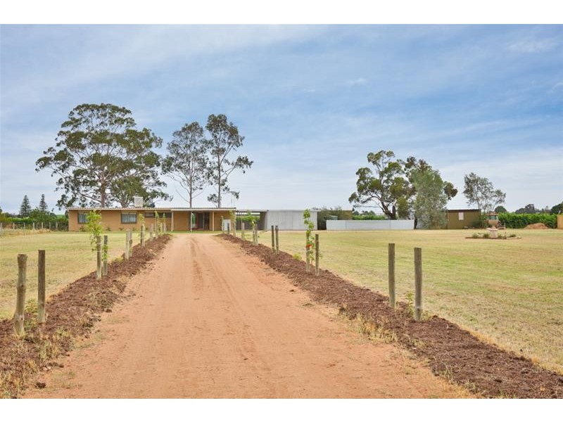 38 Kardinia Road, Dareton NSW 2717