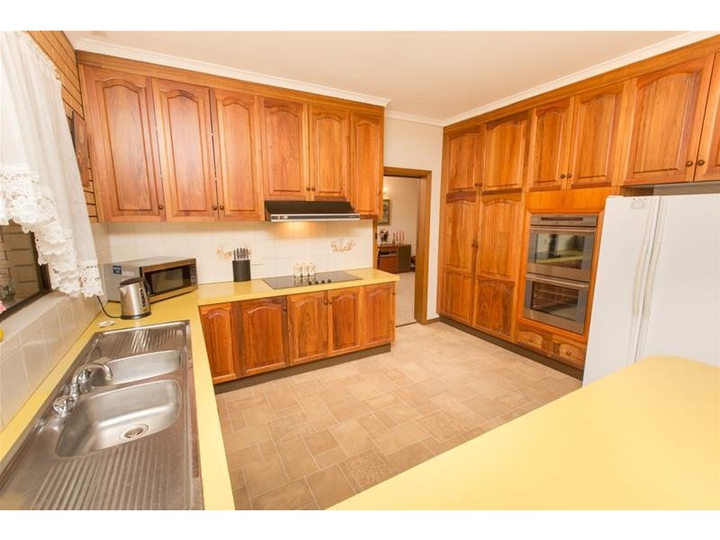 239 Walnut Avenue, Mildura VIC 3500