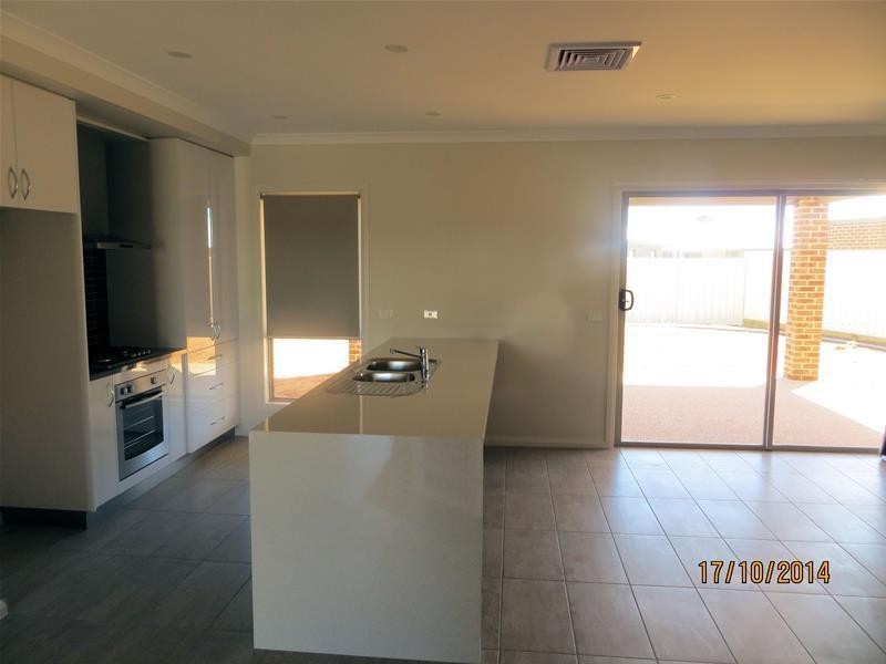 2 Miles  Court, Mildura VIC 3500