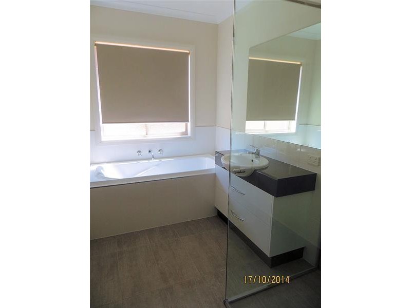 2 Miles  Court, Mildura VIC 3500