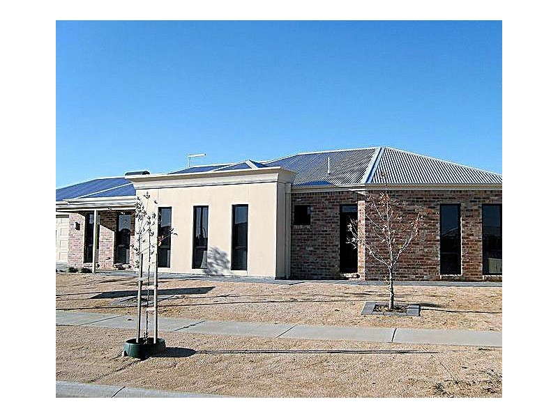 35 Carfora Drive, Mildura VIC 3500