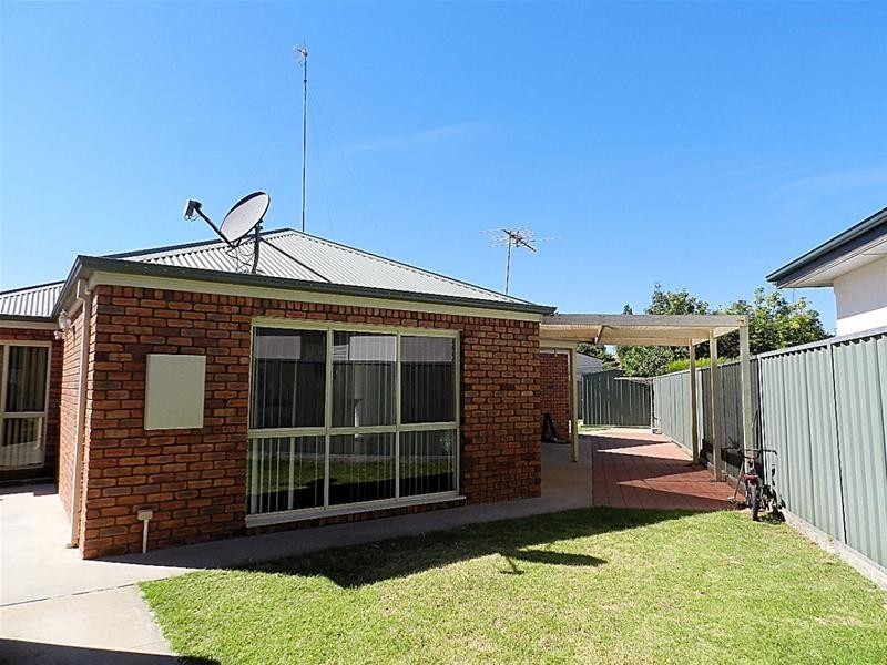 4 Kiewa Avenue, Red Cliffs VIC 3496